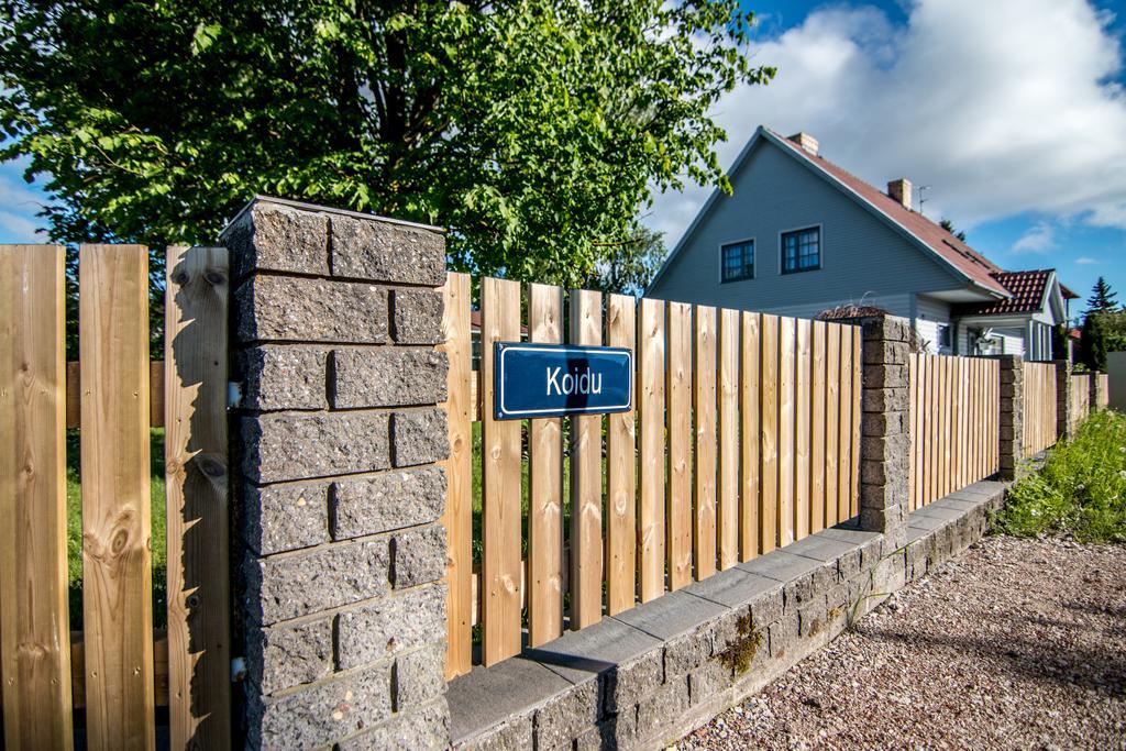 Manni Homestay Kuressaare Exterior foto