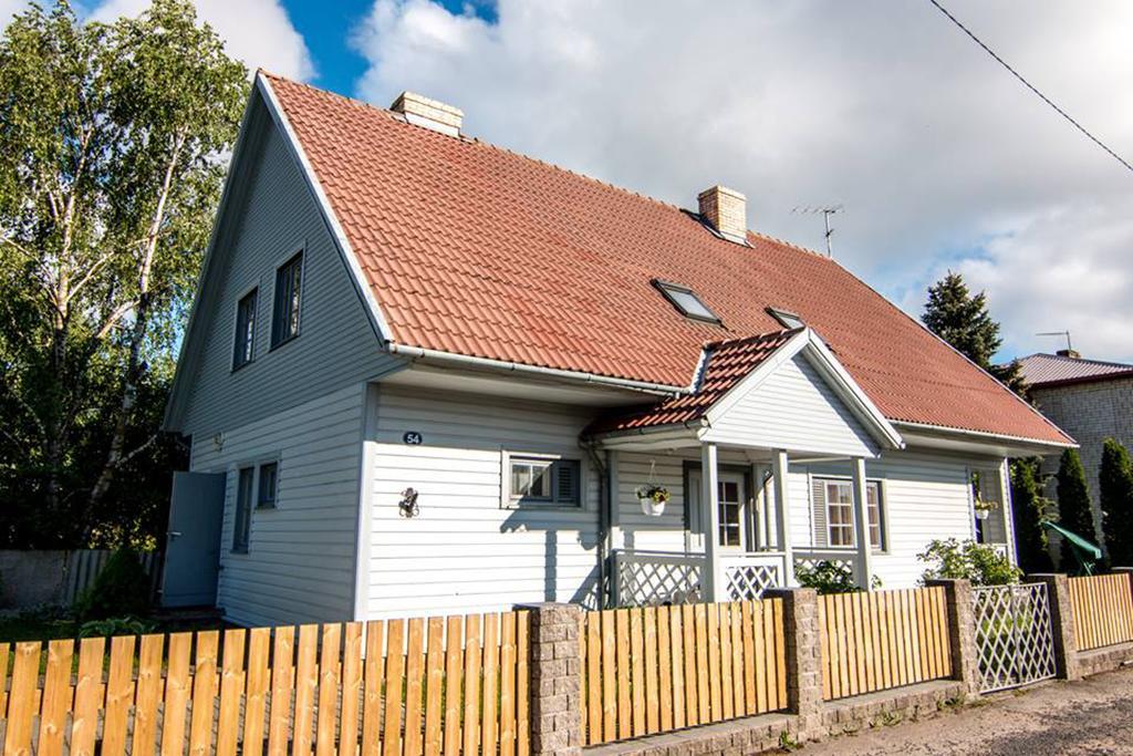 Manni Homestay Kuressaare Exterior foto