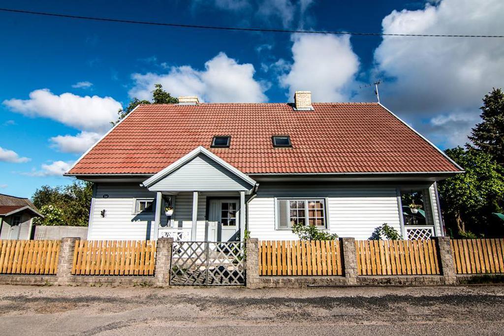 Manni Homestay Kuressaare Exterior foto